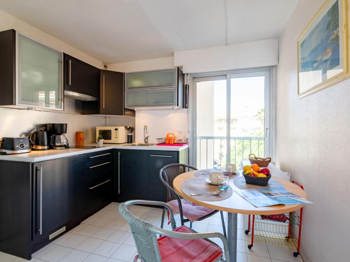 Apartment Le Capitole-3 By Interhome Frejus Exterior photo